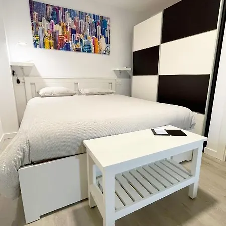 Encantador Apartamento En Ayala By Sharingco Malaga Exterior photo